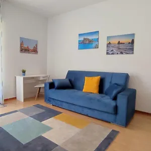 Appartamento R Family, Acireale