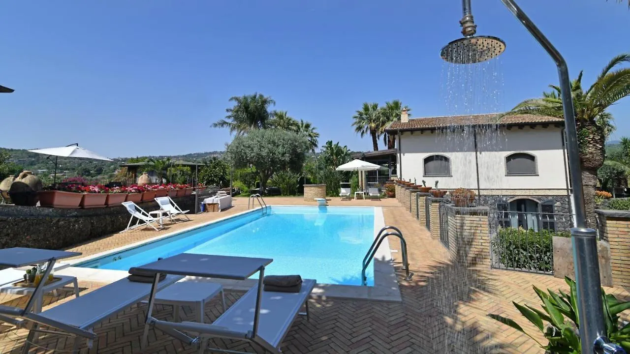 Villa Biddizza 10, Emma Villas Acireale