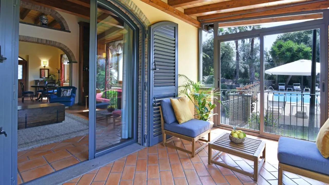 Villa Biddizza 10, Emma Villas Acireale