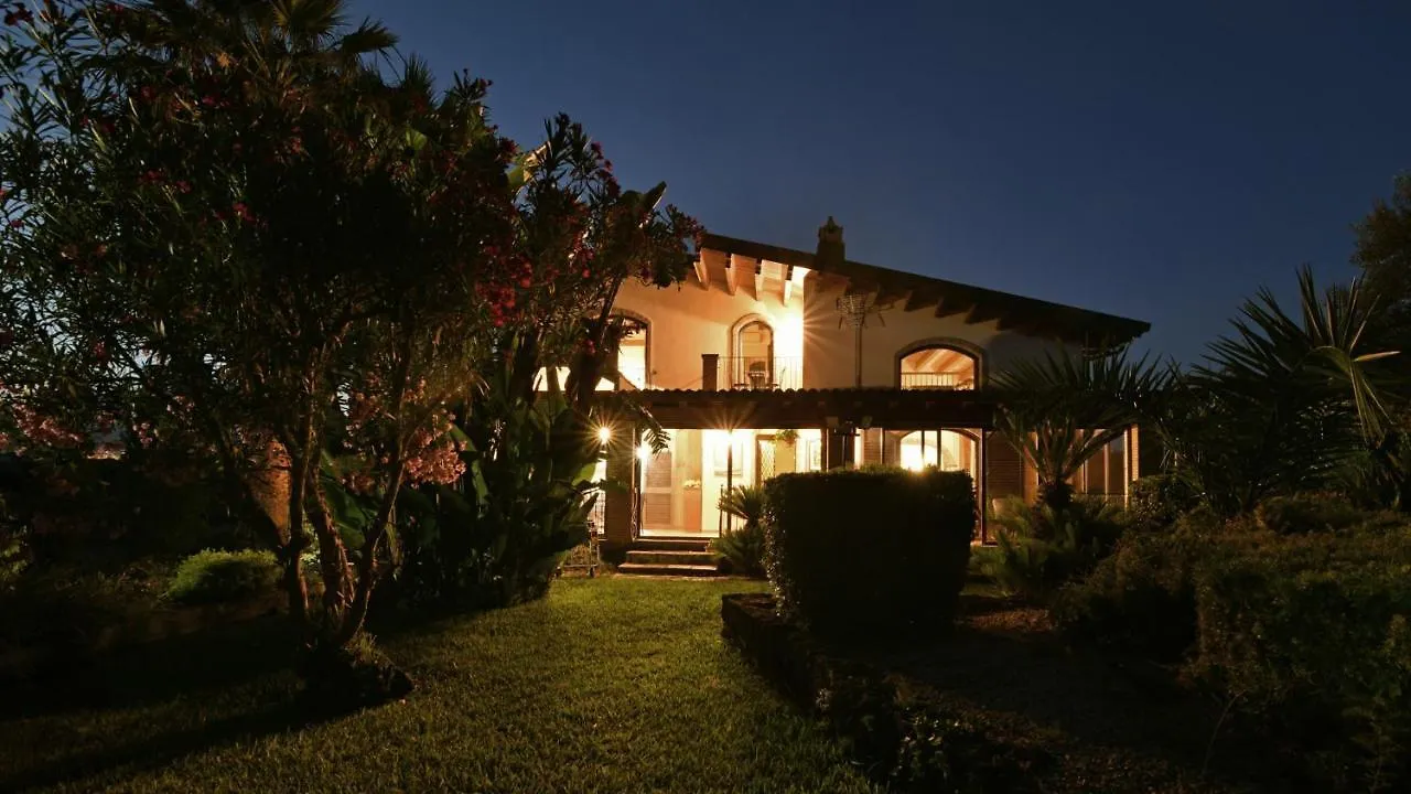 Villa Biddizza 10, Emma Villas Acireale 0*,  Italy